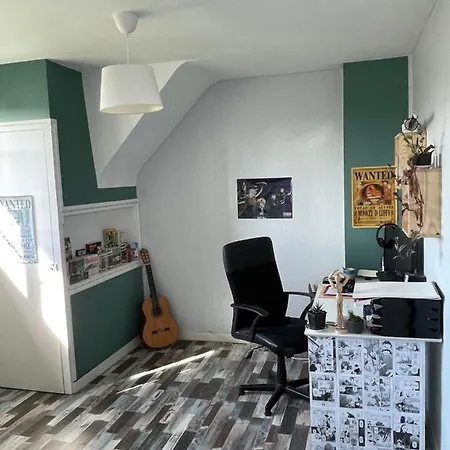 Dans Petite Maison Chaleureuse Aux Portes De Brest Plougastel-Daoulas
